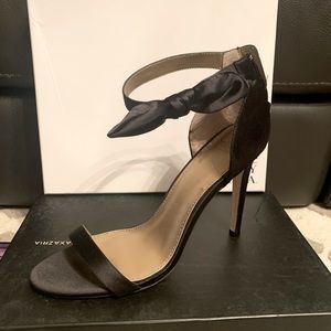 Badgley Mischka Belle-Isabel Heels-Size 8.5-Black